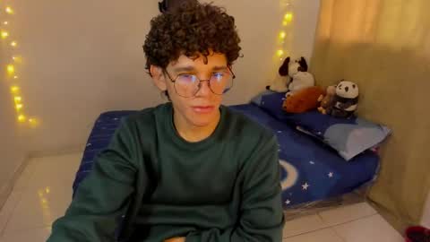 Snapshot of tom_blue10 chatting on 26, 11, 2025 Tom Blue online show from 26, 11, 2025