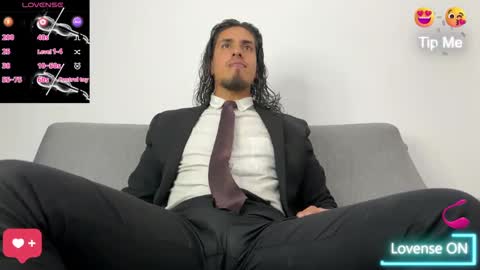 Snapshot of tom_blunt96 chatting on 14, 10, 2025 TOM online show from 14, 10, 2025