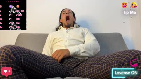 Snapshot of tom_blunt96 chatting on 1, 11, 2025 TOM online show from 1, 11, 2025