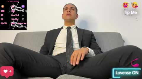 Snapshot of tom_blunt96 chatting on 14, 1, 2026 TOM online show from 14, 1, 2026