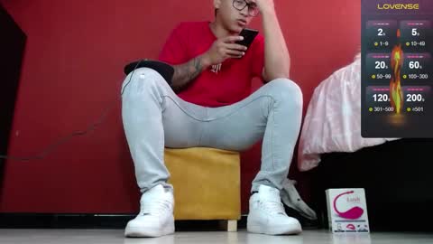 Tom online show from 7, 2, 2025