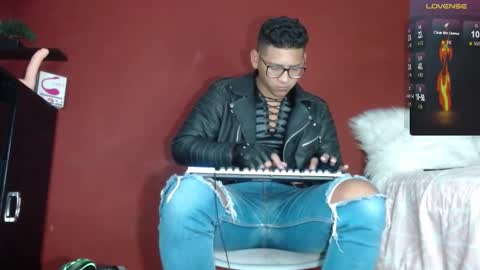 Tom online show from 12, 2, 2025