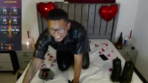 Tom online show from 15, 2, 2025