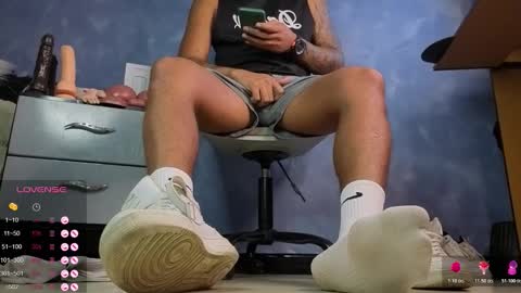 Tom online show from 5, 2, 2026