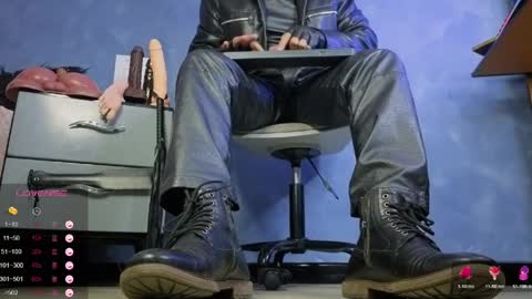 Tom online show from 1, 4, 2026