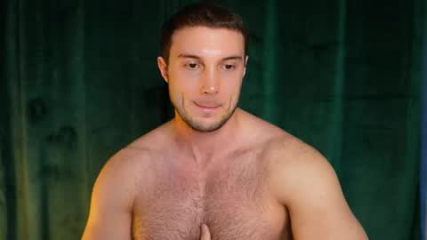 Snapshot of tom_fordd chatting on 7, 5, 2026 Tom online show from 7, 5, 2026
