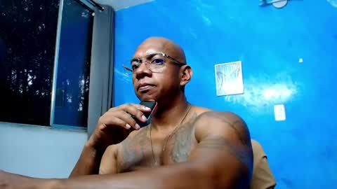 Snapshot of tom_miller chatting on 20, 4, 2026 Tom Miller online show from 20, 4, 2026
