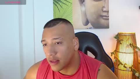 Tom muscle1 online show from 8, 3, 2025