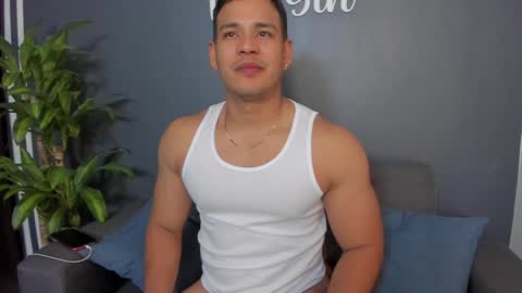 Tom Sin online show from 13, 12, 2024