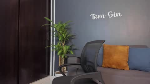 Tom Sin online show from 14, 1, 2025