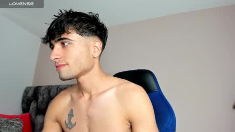 Snapshot of tom_walton chatting on 23, 1, 2025 tom online show from 23, 1, 2025