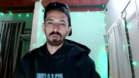 Snapshot of tomas_gerauld chatting on 20, 5, 2026 tomas gerauld. make me happy with 10000 tokens online show from 20, 5, 2026