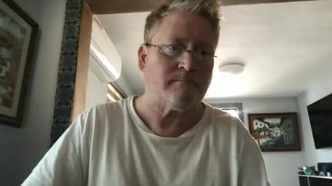 Snapshot of tomascausa chatting on 28, 1, 2025 Hola online show from 28, 1, 2025