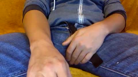 Snapshot of tombi125 chatting on 12, 10, 2025 tombi125 online show from 12, 10, 2025