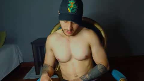 tomDavisXl online show from 23, 10, 2025