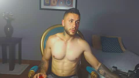 tomDavisXl online show from 23, 2, 2026