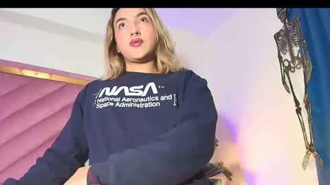 Snapshot of tomlondon_ chatting on 5, 11, 2025 online show from 5, 11, 2025