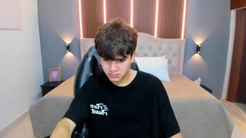 Tommy  online show from 2, 10, 2025