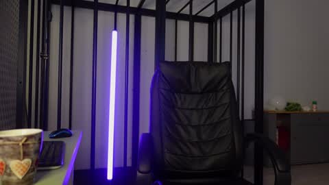  tommy burnzzz  online show from 18, 1, 2025