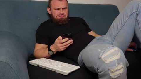  tommy burnzzz  online show from 25, 1, 2025