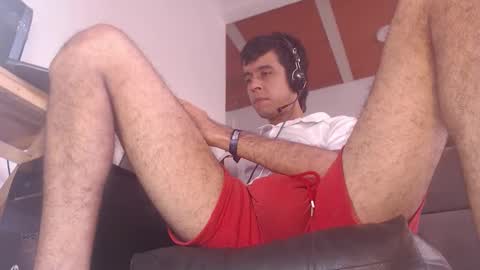   Thomas    online show from 25, 11, 2025