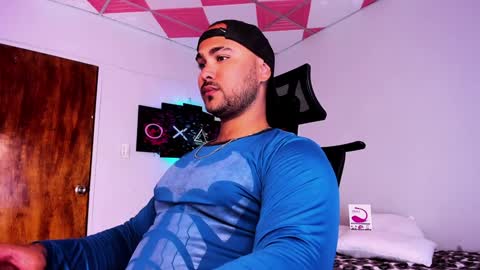 tommy_sccott online show from 4, 1, 2025