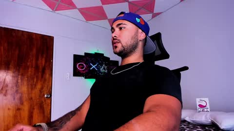 tommy_sccott online show from 8, 1, 2025