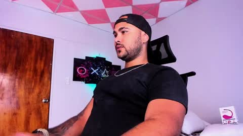 tommy_sccott online show from 9, 1, 2025