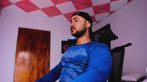 tommy_sccott online show from 9, 2, 2025