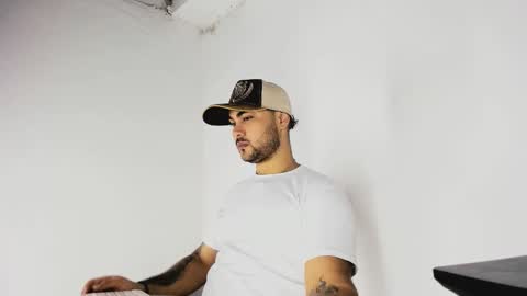 tommy_sccott online show from 1, 11, 2025