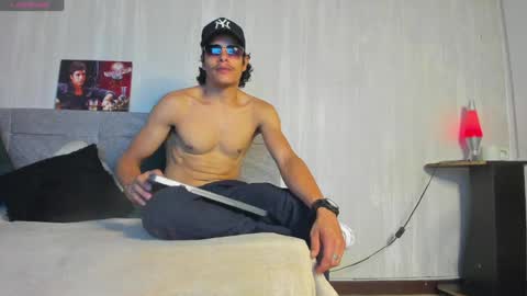 Snapshot of tommyhot7 chatting on 7, 7, 2026 tommyhot7 online show from 7, 7, 2026