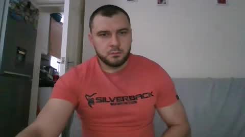 Snapshot of tommyy19901 chatting on 5, 1, 2025 tommyy19901 online show from 5, 1, 2025