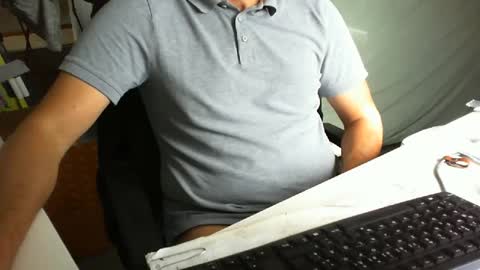 Snapshot of tomtom02029 chatting on 25, 9, 2025 Tom online show from 25, 9, 2025