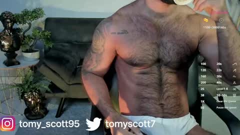 tomy_scott6 online show from 16, 4, 2026