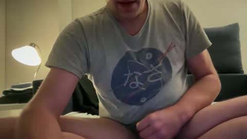 Snapshot of tonisun chatting on 12, 9, 2025 tonisun online show from 12, 9, 2025