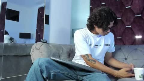 Tony Benedetti online show from 3, 3, 2026