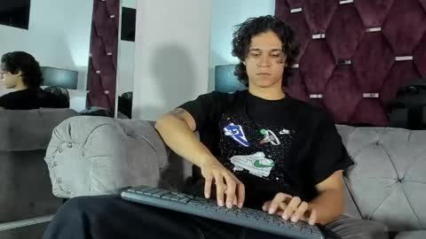 Snapshot of tonybenedetti chatting on 16, 4, 2026 Tony Benedetti online show from 16, 4, 2026