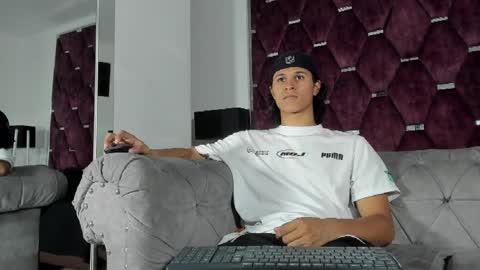 Snapshot of tonybenedetti chatting on 17, 5, 2026 Tony Benedetti online show from 17, 5, 2026