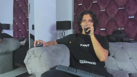 Snapshot of tonybenedetti chatting on 28, 5, 2026 Tony Benedetti online show from 28, 5, 2026