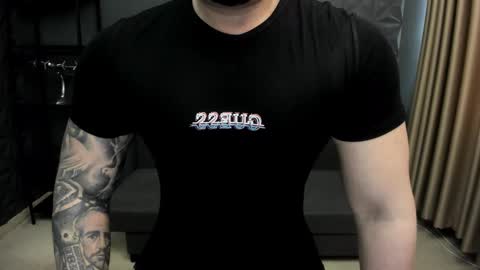 Snapshot of tonywilcoxx chatting on 21, 1, 2025 TonyWilcox online show from 21, 1, 2025