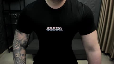 Snapshot of tonywilcoxx chatting on 27, 1, 2025 TonyWilcox online show from 27, 1, 2025