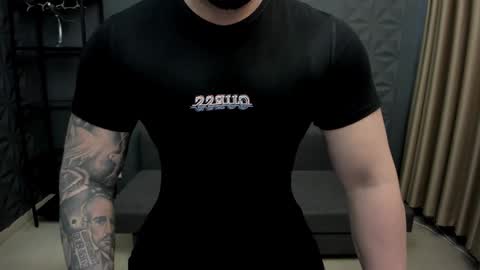 Snapshot of tonywilcoxx chatting on 10, 2, 2025 TonyWilcox online show from 10, 2, 2025