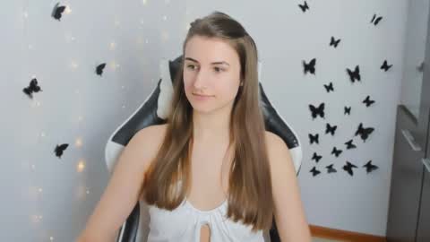 Snapshot of tooboringgirl chatting on 12, 3, 2025 Alisson online show from 12, 3, 2025