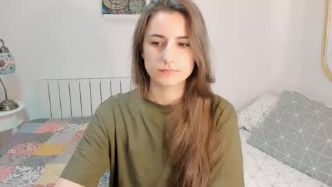 Snapshot of tooboringgirl chatting on 1, 12, 2025 Alisson online show from 1, 12, 2025