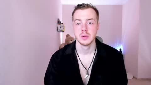 Snapshot of toohornyserj chatting on 19, 2, 2025 toohornyserj online show from 19, 2, 2025