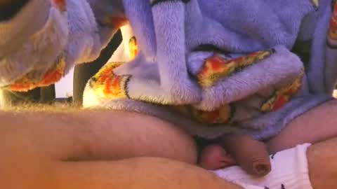 toohugeandstonedxoxo online show from 8, 3, 2025