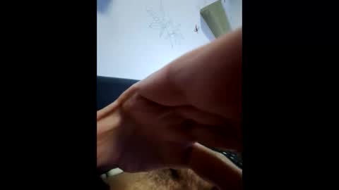 toohugeandstonedxoxo online show from 9, 3, 2025