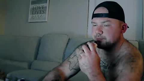 toomuchboost32 online show from 8, 3, 2025