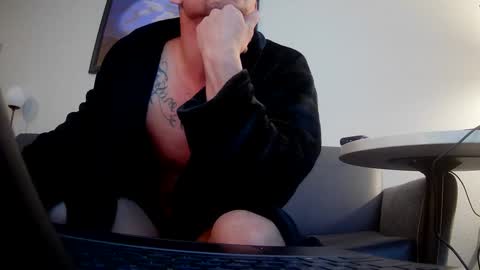 Snapshot of toomuchsmoke chatting on 9, 2, 2025 toomuchsmoke online show from 9, 2, 2025