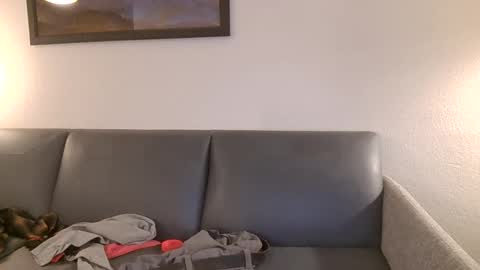 Snapshot of toomuchsmoke chatting on 15, 2, 2025 toomuchsmoke online show from 15, 2, 2025